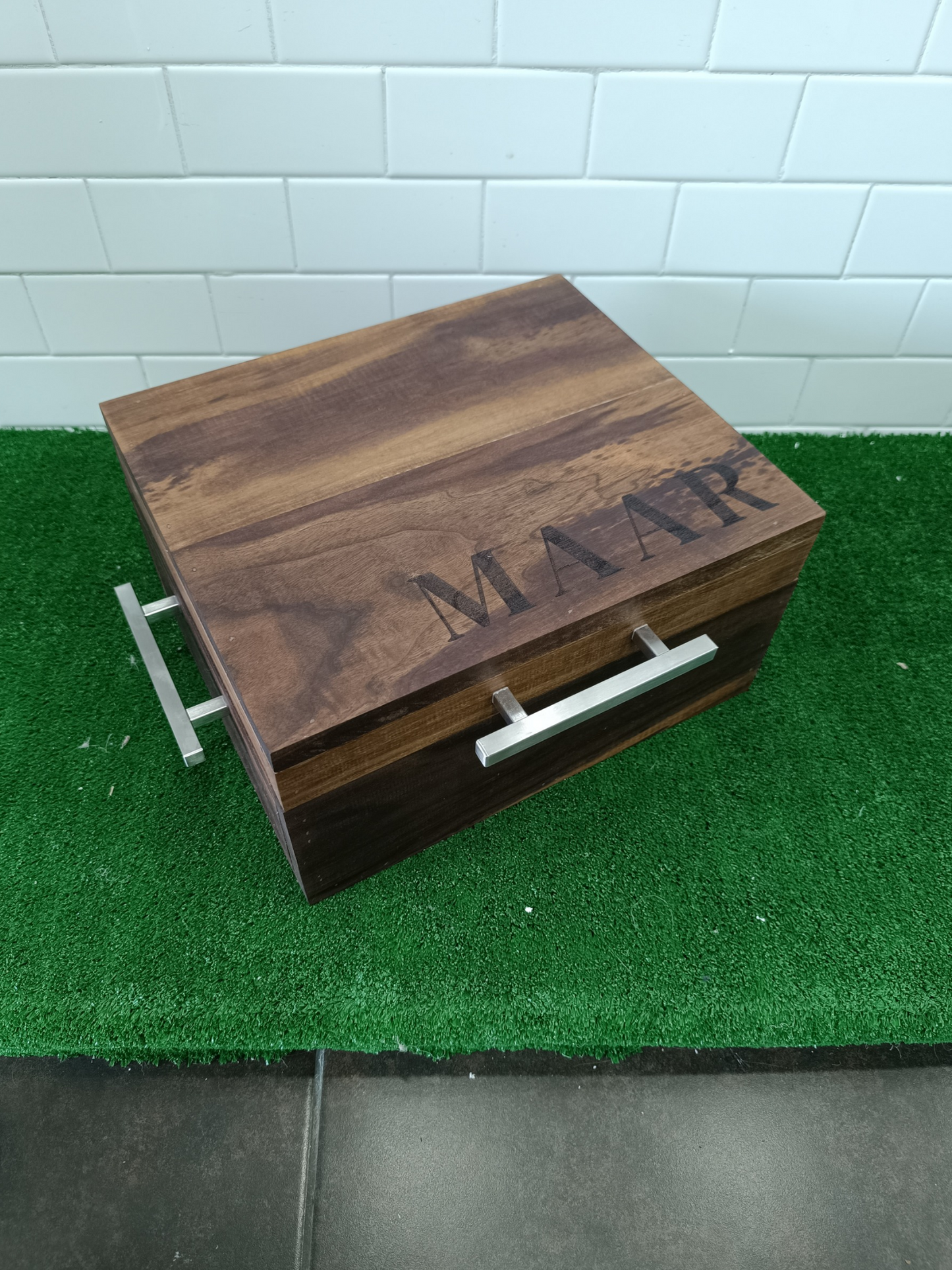 Cajas de madera de nogal también conocidas como Grill Box