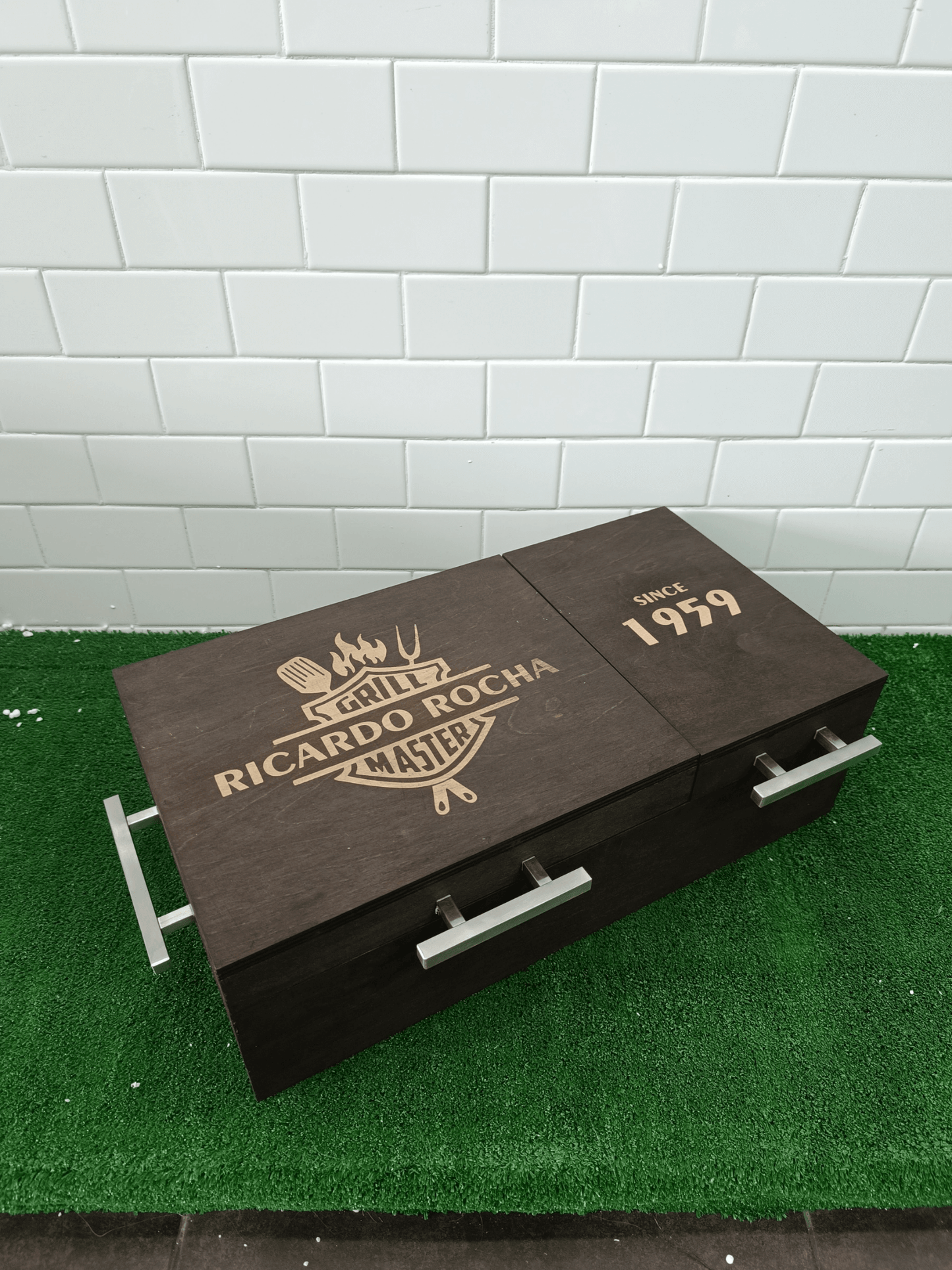 Mega Caja de Pino en Kit - Caja de Madera para Carne Asada
